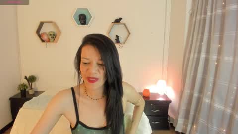 Snapshot of paloma_victory chatting on 10-19-25, 07:58 Paloma online show from 10-19-25, 07:58