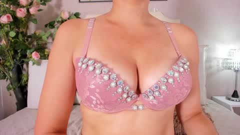 Pamela Duque  online show from 02-02-25, 07:09