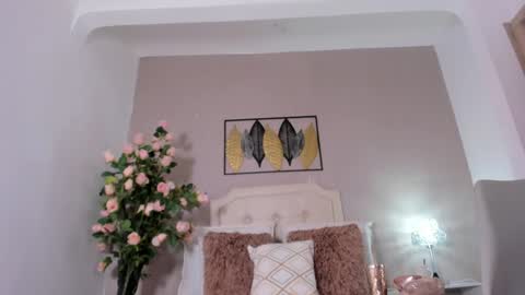 Pamela Duque  online show from 02-06-25, 09:43