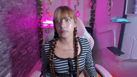 pamelajhonsom online show from 10-21-25, 05:30