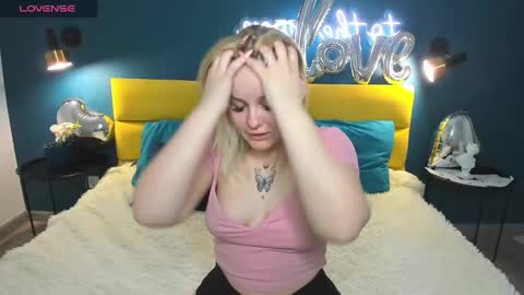 Pamella online show from 02-17-25, 01:15