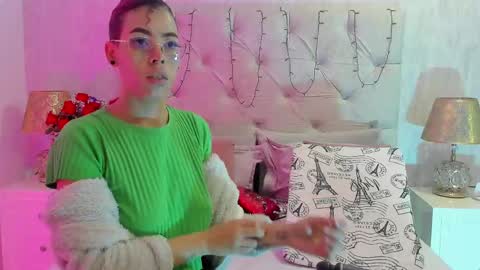 TELL ME PAMELLA AND GIVE ME A GOOD GRADE ITS IMPORTANT online show from 09-22-25, 12:18
