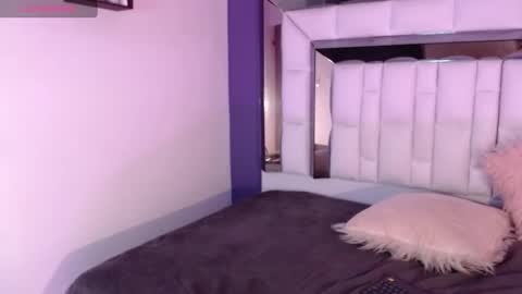 Snapshot of pamelasimpson chatting on 02-04-25, 06:46 Pamela online show from 02-04-25, 06:46