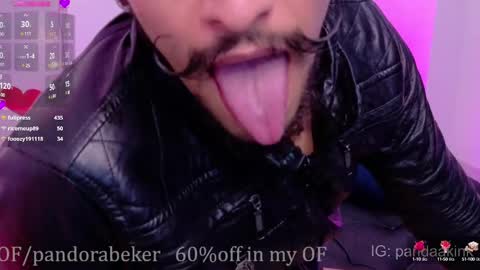 Snapshot of pandorabeker chatting on 02-19-25, 05:16 online show from 02-19-25, 05:16