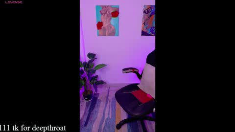 Snapshot of pandorabeker chatting on 02-27-26, 12:10 online show from 02-27-26, 12:10