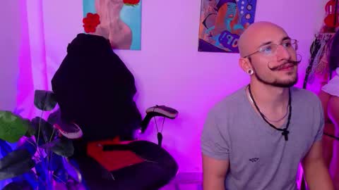 Snapshot of pandorabeker chatting on 03-03-26, 02:39 online show from 03-03-26, 02:39