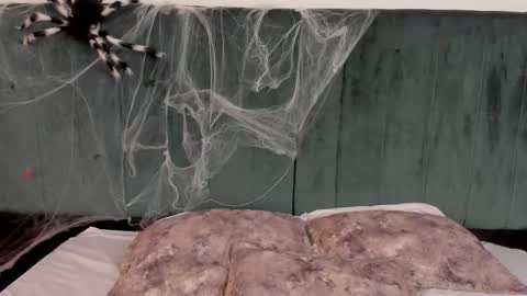 PANDORA  online show from 10-30-25, 11:55