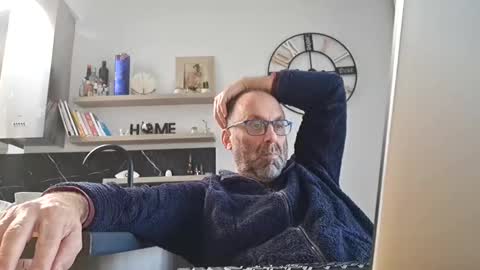 Snapshot of pansak1973 chatting on 12-12-24, 10:02 pansak1973 online show from 12-12-24, 10:02