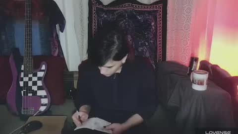 Snapshot of panther_cap chatting on 12-05-25, 01:42 In bio online show from 12-05-25, 01:42