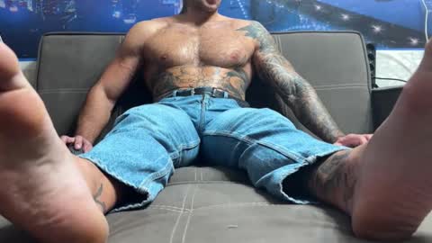 Oleg online show from 10-19-25, 01:45