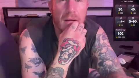 Red online show from 12-17-25, 10:10