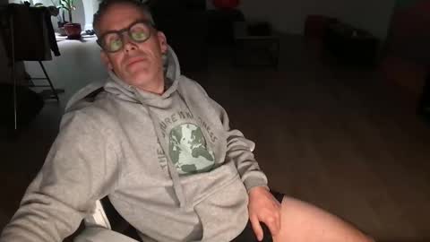 Snapshot of panyx78 chatting on 10-24-25, 03:03 panyx78 online show from 10-24-25, 03:03