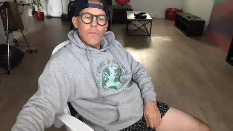 Snapshot of panyx78 chatting on 10-25-25, 05:19 panyx78 online show from 10-25-25, 05:19