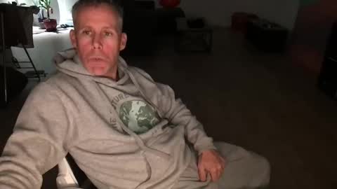 Snapshot of panyx78 chatting on 10-28-25, 12:47 panyx78 online show from 10-28-25, 12:47