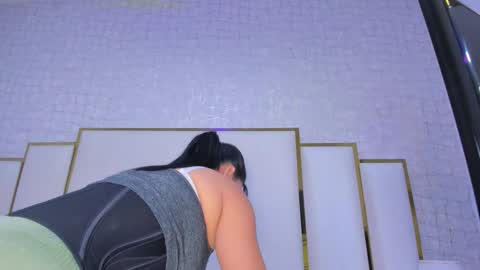 Paola  online show from 12-21-25, 11:39