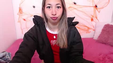 Paola online show from 10-10-25, 12:26