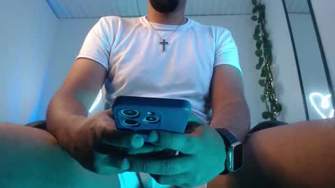 Snapshot of paolo_blaze chatting on 02-17-26, 12:23 PAOLO online show from 02-17-26, 12:23