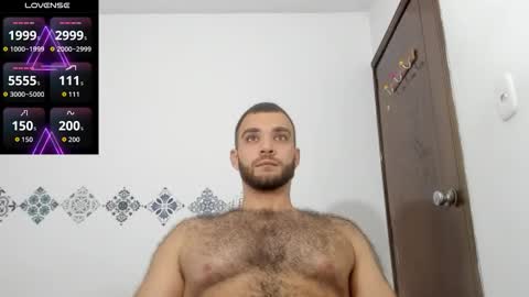 Snapshot of paolo_hanma chatting on 11-28-25, 01:41 Paolo online show from 11-28-25, 01:41