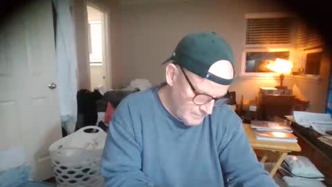 Snapshot of papi__chulo__501 chatting on 11-23-25, 08:14 papi__chulo__501 online show from 11-23-25, 08:14