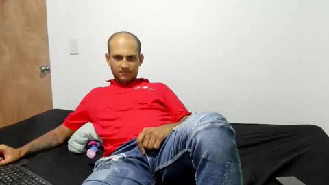 Snapshot of papi_darck chatting on 11-23-25, 11:48 cristian online show from 11-23-25, 11:48