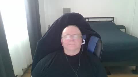 Snapshot of papilly chatting on 03-08-26, 06:55 papilly online show from 03-08-26, 06:55