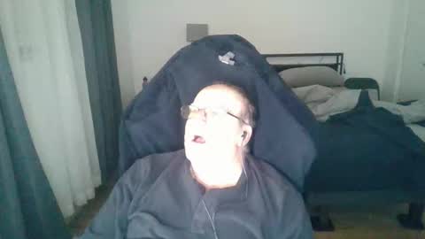 Snapshot of papilly chatting on 03-14-26, 10:21 papilly online show from 03-14-26, 10:21