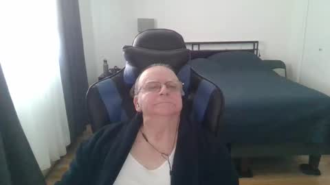 Snapshot of papilly chatting on 03-15-26, 02:34 papilly online show from 03-15-26, 02:34