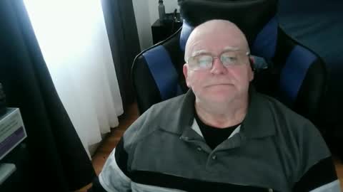 Snapshot of papilly chatting on 03-26-26, 02:55 papilly online show from 03-26-26, 02:55