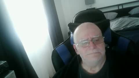 Snapshot of papilly chatting on 03-29-26, 08:09 papilly online show from 03-29-26, 08:09