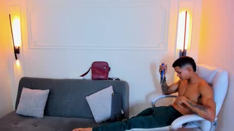 Ryan And Casper online show from 01-15-26, 07:50