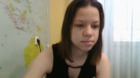 Snapshot of paradise_tease chatting on 12-14-25, 07:25 paradise_tease online show from 12-14-25, 07:25