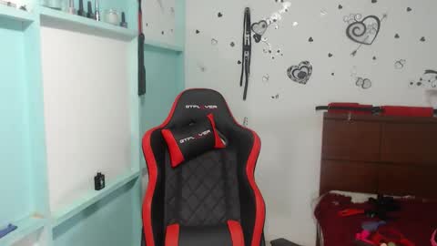 Luna online show from 11-29-25, 10:35