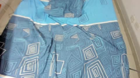 Snapshot of parejacachonda chatting on 12-19-24, 06:56 sara and andreu online show from 12-19-24, 06:56