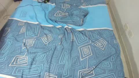 Snapshot of parejacachonda chatting on 01-09-25, 09:05 sara and andreu online show from 01-09-25, 09:05