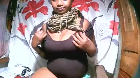 Snapshot of parichia chatting on 10-30-25, 11:27 parichia online show from 10-30-25, 11:27