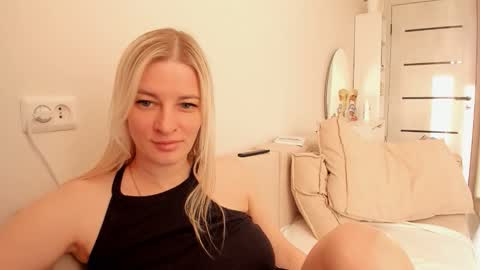 Sasha online show from 11-25-25, 06:24