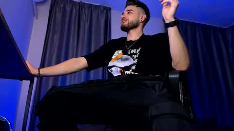 Snapshot of paris_lock chatting on 12-01-25, 07:08 Paris online show from 12-01-25, 07:08