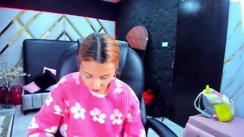 paris petit online show from 02-16-26, 08:27