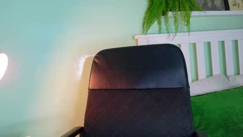 PARIS online show from 11-10-25, 07:46