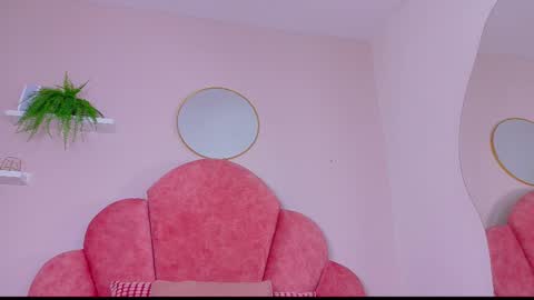 PARIS online show from 02-24-26, 07:56