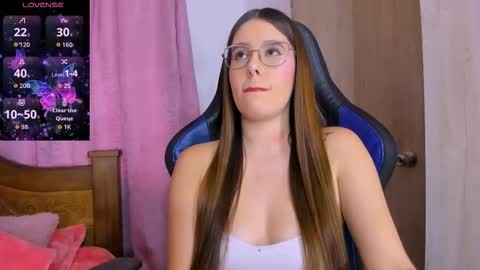 Snapshot of parisshayk chatting on 11-08-25, 06:18 Paris online show from 11-08-25, 06:18