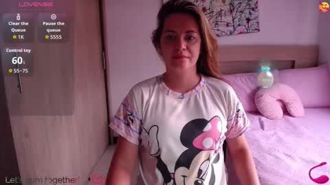 Paris online show from 09-17-25, 12:40