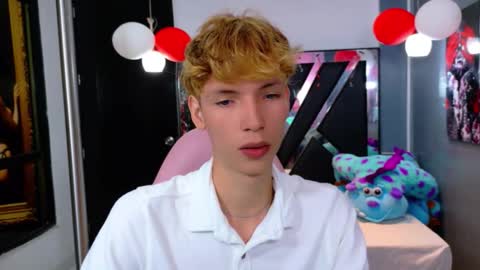 Snapshot of park_jimin1 chatting on 09-23-25, 12:08 park_jimin1 online show from 09-23-25, 12:08