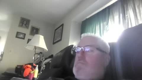 Snapshot of part86 chatting on 10-26-25, 05:30 part86 online show from 10-26-25, 05:30