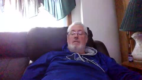 Snapshot of part86 chatting on 12-15-25, 04:22 part86 online show from 12-15-25, 04:22