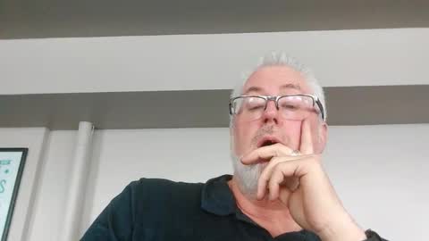 Snapshot of part86 chatting on 02-17-26, 05:52 part86 online show from 02-17-26, 05:52