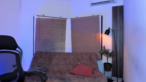 Snapshot of party_guyssex chatting on 11-13-25, 03:27 liampacoyosh and erick online show from 11-13-25, 03:27