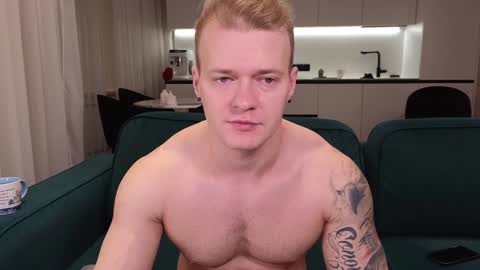 Pashka online show from 01-18-25, 03:16