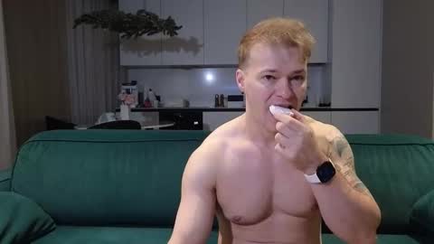 Pashka online show from 11-29-25, 06:16