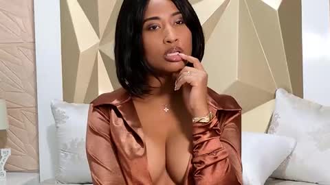 Snapshot of passionmacoll chatting on 11-12-25, 07:46 passionmacoll online show from 11-12-25, 07:46